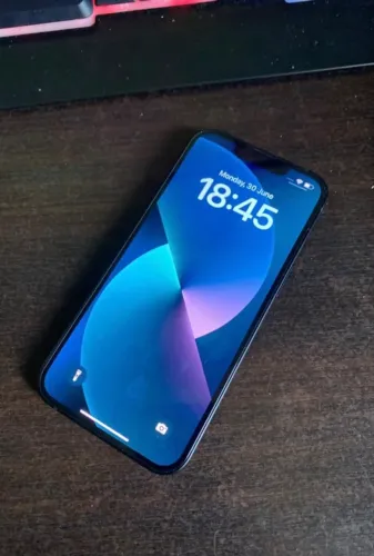 iPhone 13