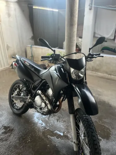 VENDE-SE XTZ LANDER 250cc
