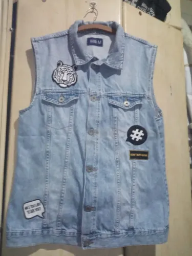 Colete jeans clock house 