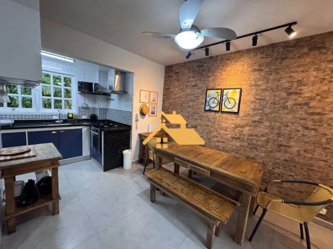 Casa em Condomínio na Barra do Una | 2 Dormitórios (1 Suíte) | Escritura Definitiva | Infr