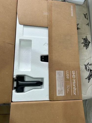 Vendo monitor 32 polegadas 