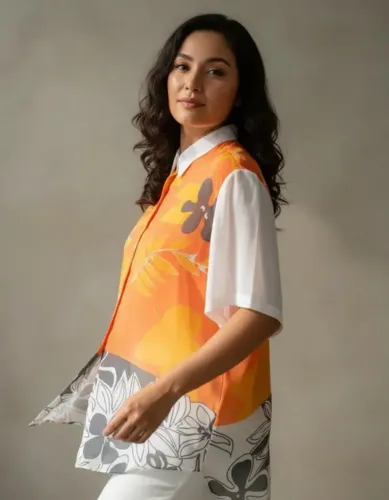 Camisa feminina em viscose de seda (saída de praia) tam G