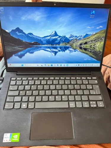 Notebook Lenovo (Core i7 + Placa Nvidia + 32 GB RAM + 480 GB SSD)