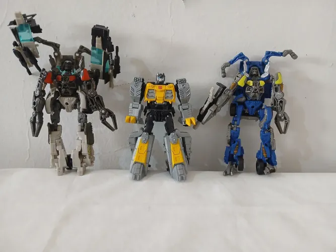 Bonecos transformers