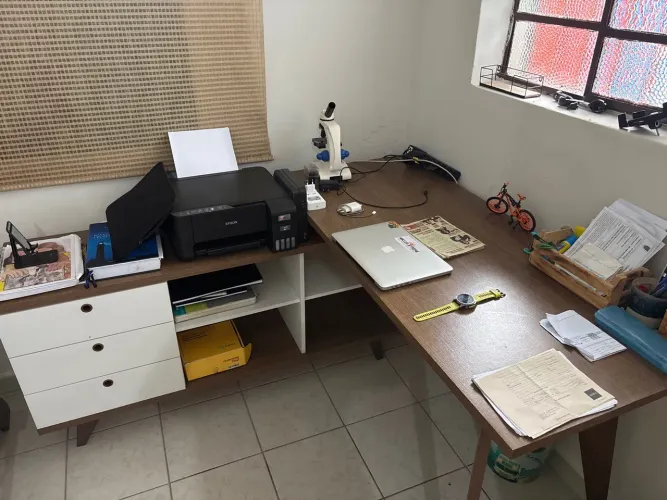 Escrivaninha em L