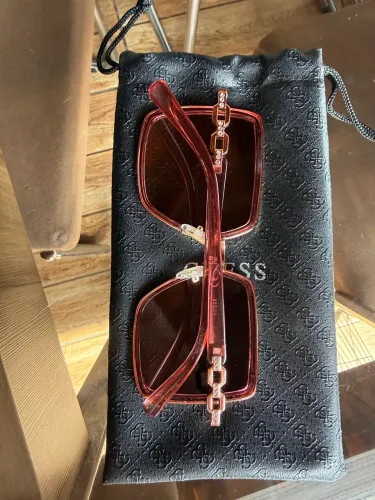 Óculos Guess