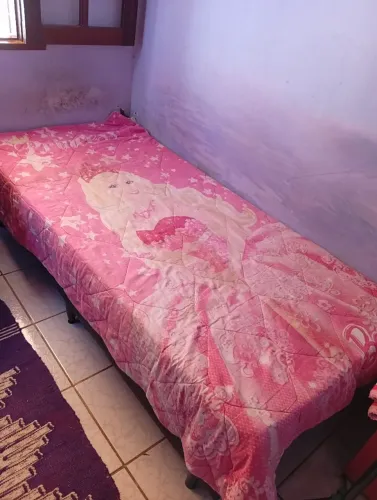 Vendo cama box solteiro+colchão 