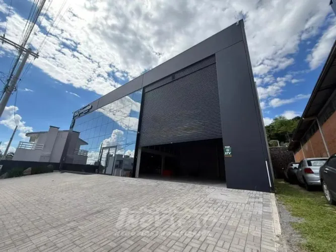 Pavilhão Centro Flores da Cunha