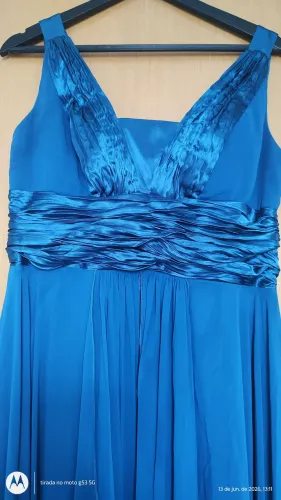 Vestido de festa, semi novo (usado 1 vez), azul, veste tamanho G,