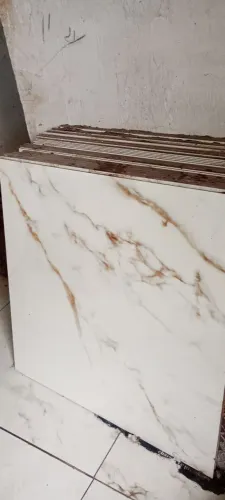 Porcelanato polido 73x73 14 metros