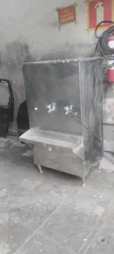 Bebedouro industrial