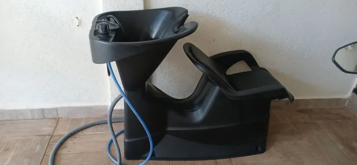 Lavatório de cabelereiro Dompel,semi novo pouco uso,peças originais (sem aquecedor) 