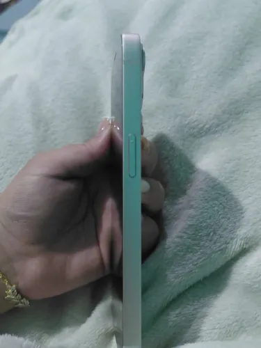 iPhone 13 normal