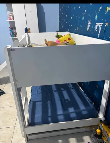 Cama escorrego infantil