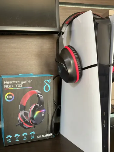 Headset gamer RGB PRO.