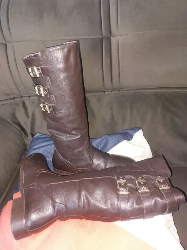 Bota cano alto