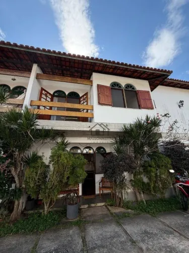 Casa em Condomínio a Poucos Passos da Praia de Itaipu - Niterói / 2 quartos, 81m²