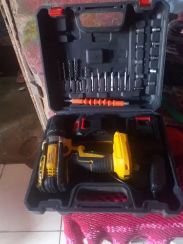 Furadeira elétrica 