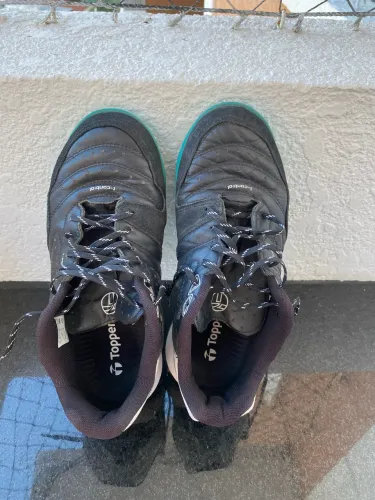 Vendo tênis de futsal