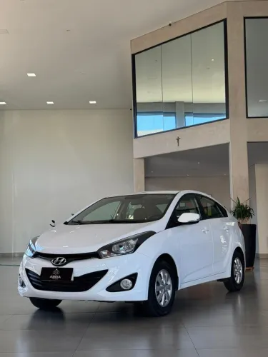 Hyundai HB20S Comfort Plus 1.0 TB Flex 12V AUT 2015