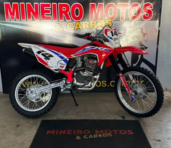 CRF 230 F