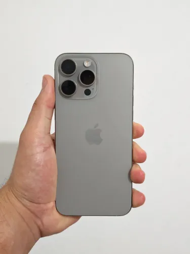 iPhone 15 Pro Max 256GB Chip Bloqueado Só Pega Wifi 