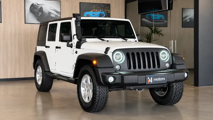 Jeep Wrangler Unlimited Sport 3.6 V6 284cv 4P 2014