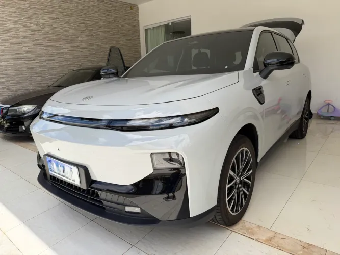 Leapmotor B10 BEV (Elétrico) 2026