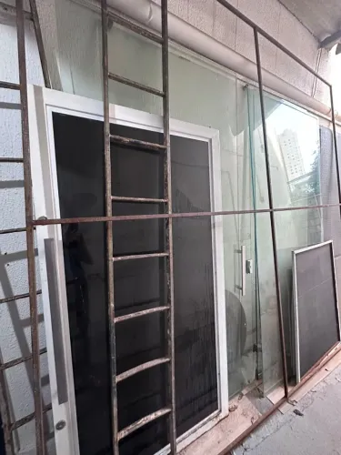 DOAÇÃO - ESCADAS NÃO INCLUSAS