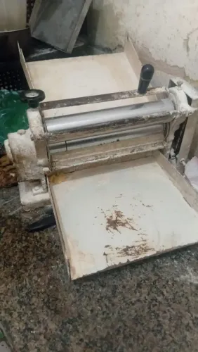 Cilindro industrial ótimo para lanchonete, padaria, pizzaria e pastelaria..