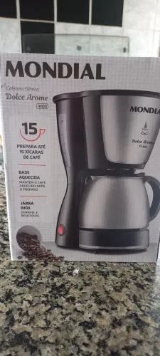 Cafeteira eletrica nova 110watts jarra inox e filtro permanente..zap *