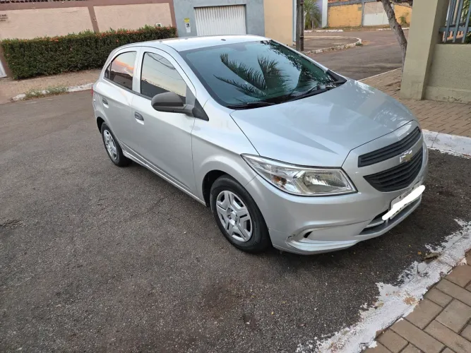 Chevrolet Onix JOY Hatch 1.0 8V Flex Mec. 4P 2018