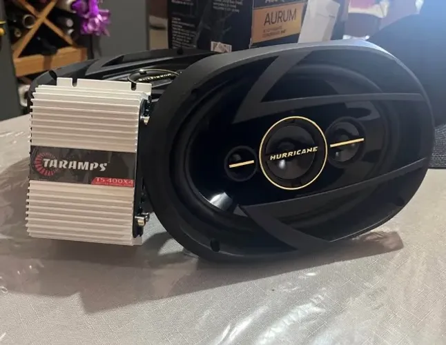 Kit com par de alto falante 6x9 de 260 wrms o par, + módulo taramps de 400wrms