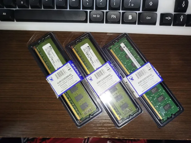 3 Pentes Memória Ram DDR3 2GB 1333Mhz Desktop/PC