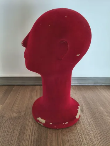Manequim para Exposição de Perucas e Acessórios