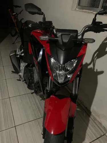 Vendo 300 f 24/24 impecável