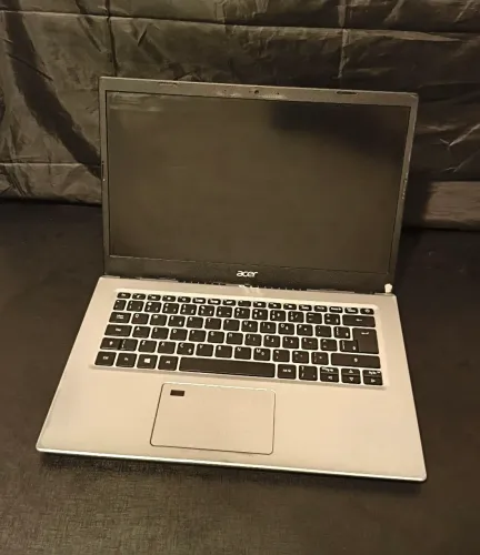 Acer Aspire 5 (2021) - Intel Core I5 - 8gb RAM - 256 SSD