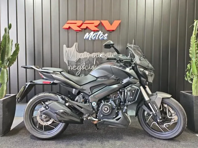 BAJAJ DOMINAR D400 2025