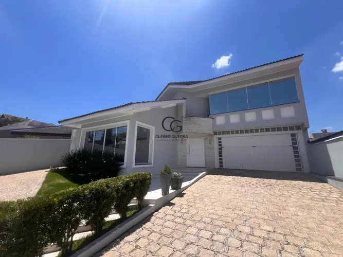 CASA COM 4 DORMITÓRIOS A VENDA, 411M2 POR 2.690.000,00 AHU- CURITIBA/PR