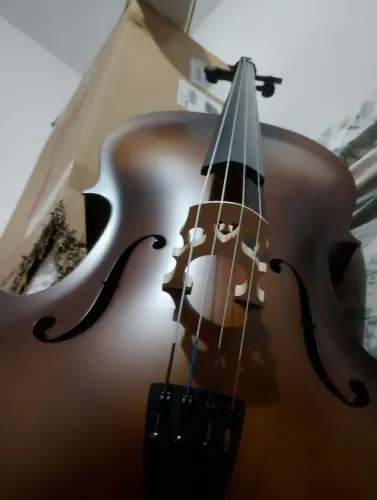 Violoncelo R$3 mil reais 