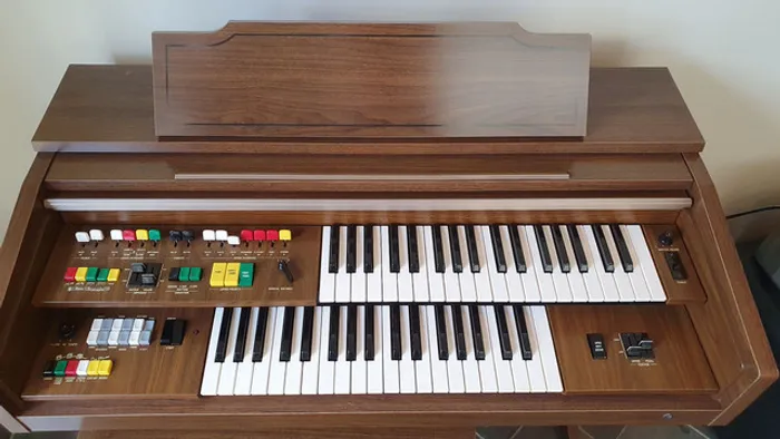 Órgão Yamaha A 55 NF