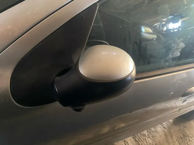 Peugeot 207/2011, retrovisor 