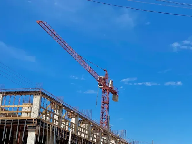 Gruas para construção civil - Siti, Grubras, Liebherr, Potain, Comansa, Jaso, Saez, Pingon
