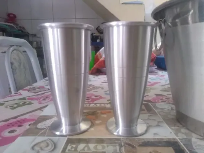 Taça Tulipa Chopp Em Alumínio 300ml
