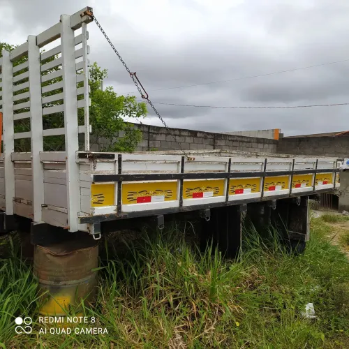 Carroceria para caminhão toco 4,5m. Oportunidade !