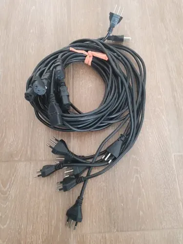 Lote 20 cabo de força 10 reais cada