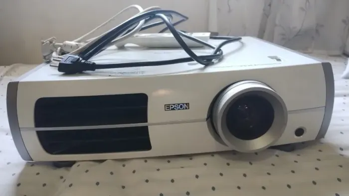 Epson Home Cinema 8350 Power Lite 3lcd Hdmi C/controle e Bolsa - Ac Materiais de Construç