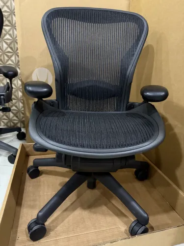 Sedia Per Ufficio Sayl Chair Di Herman Miller: Un Ponte Sospeso Sull'acqua