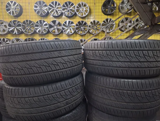 4 pneus 315/30R22 e 285/35R22 80% vida Bmw X6