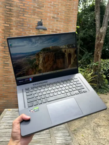 Asus ROG Zephyrus G15 - Ryzen 9 5900HS | RTX 3080 | Tela QHD 165Hz - Topo de Linha